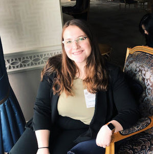 Meet your Posher, Laura